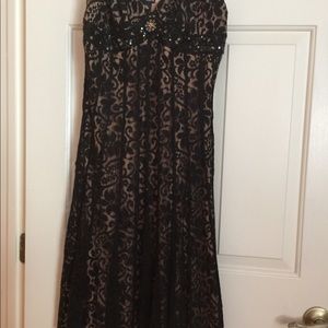 Black Lace /Sequined Party Cocktail Dress